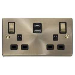 Click Deco Double Plug Socket & 1x USB-A 1x USB-C 4.2A 