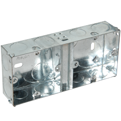 Metal Dual Accessory 1 + 1 Back Box 35mm